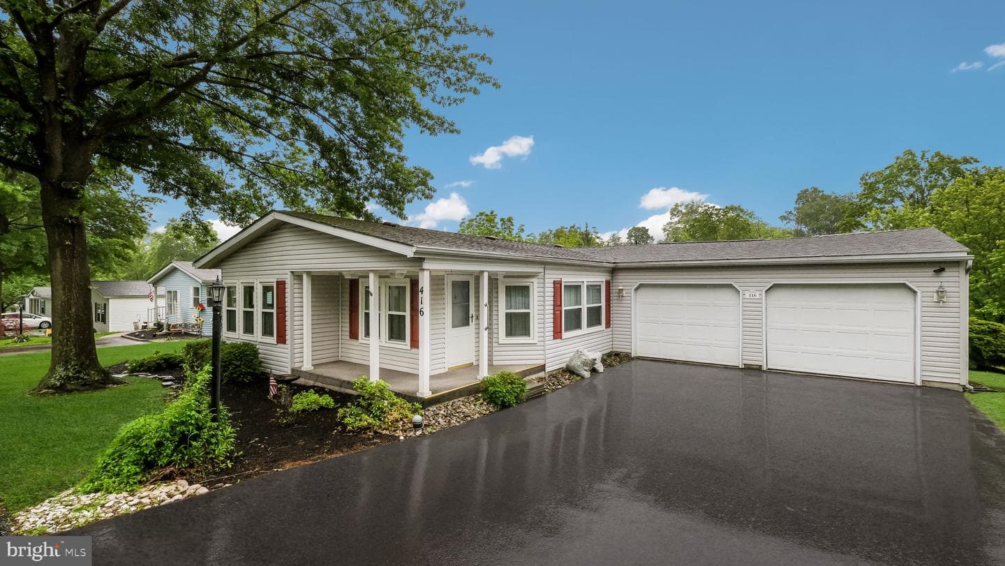 416 Westbury Drive photo 1