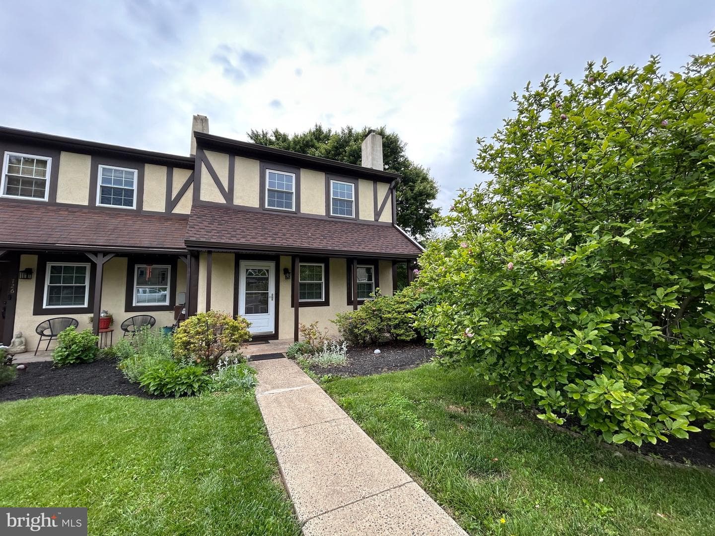 728 Sandra Lane photo 1