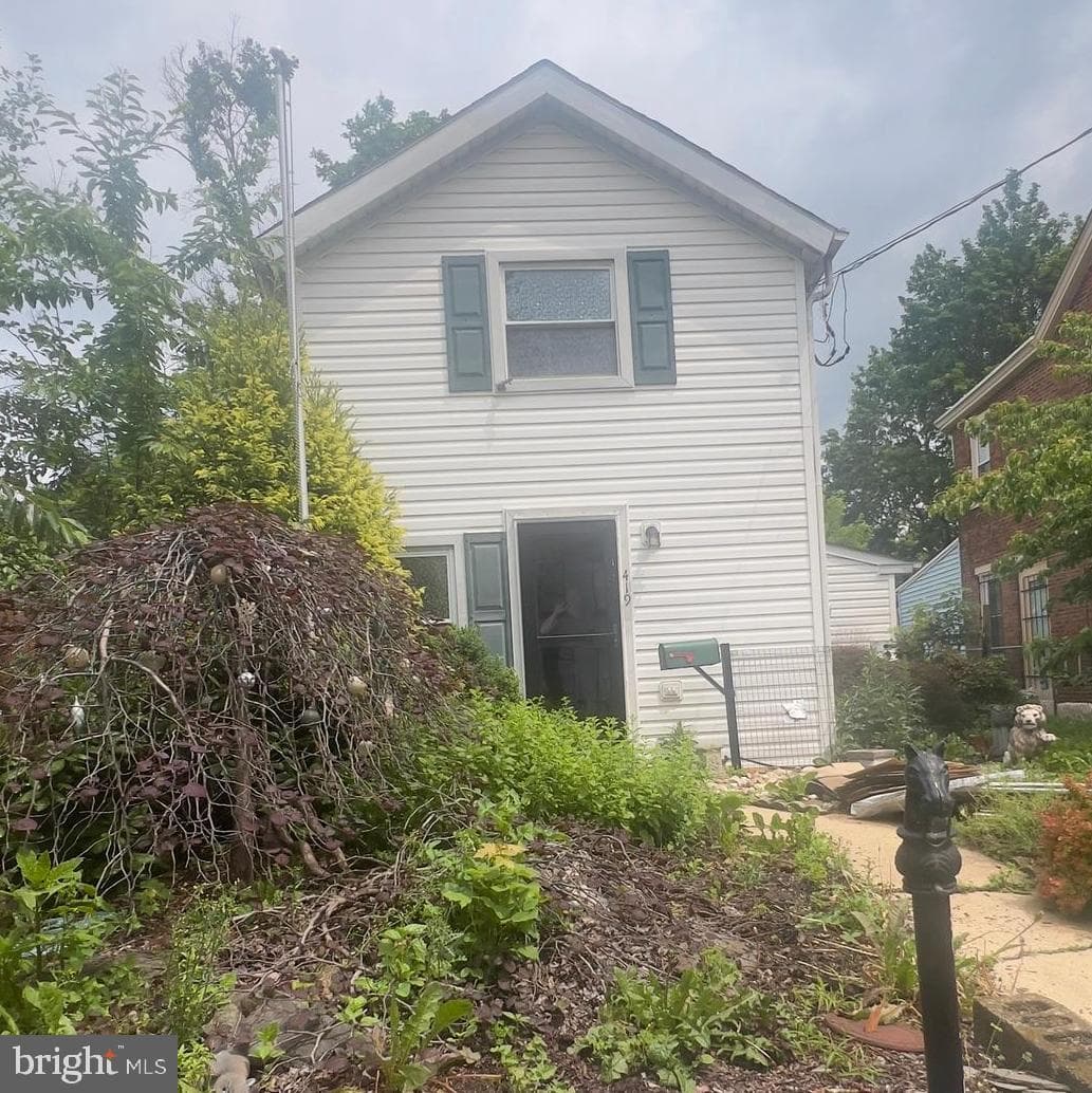 419 Walnut Street photo 1