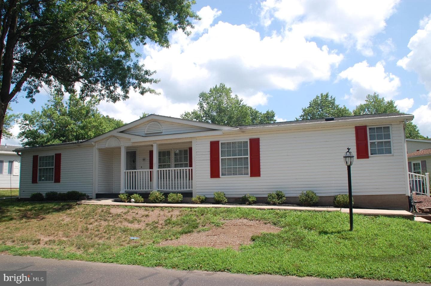 425 Westbury Drive photo 1