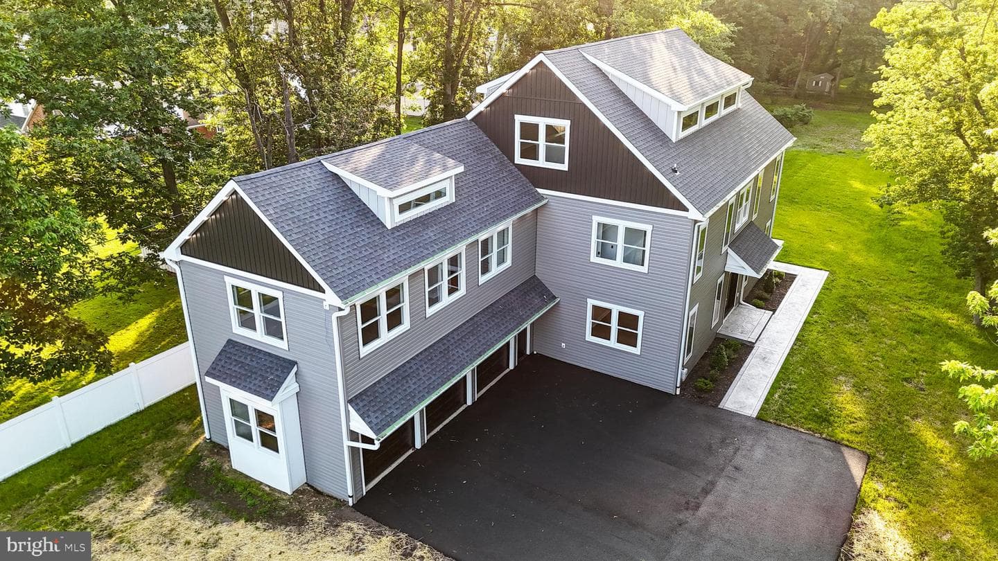 1231 Lower State Road photo 1
