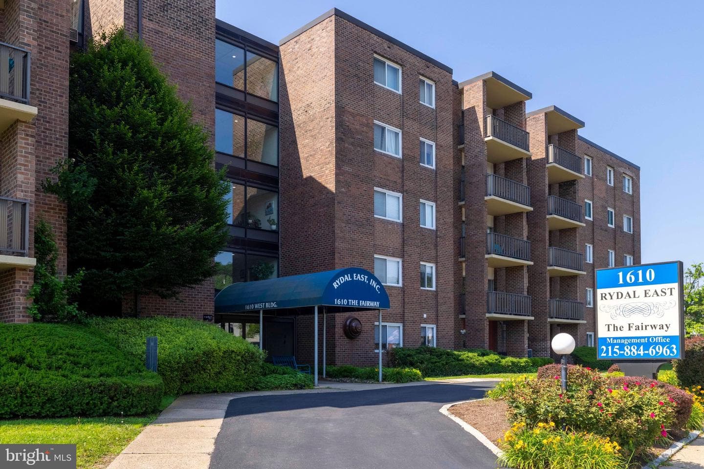 1610 The Fairway #404-W photo 1