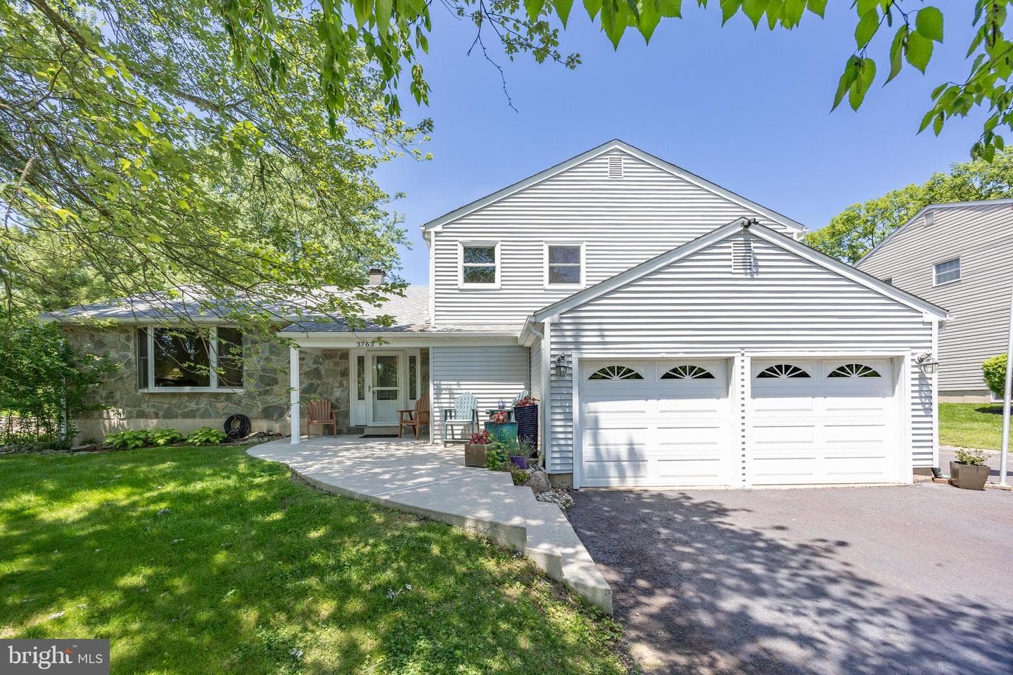 3763 Stoughton Road photo 1