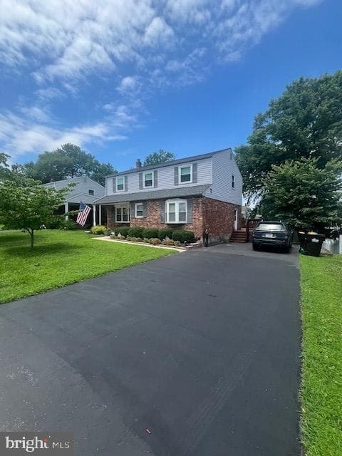 324 Sweetbriar Road photo 1