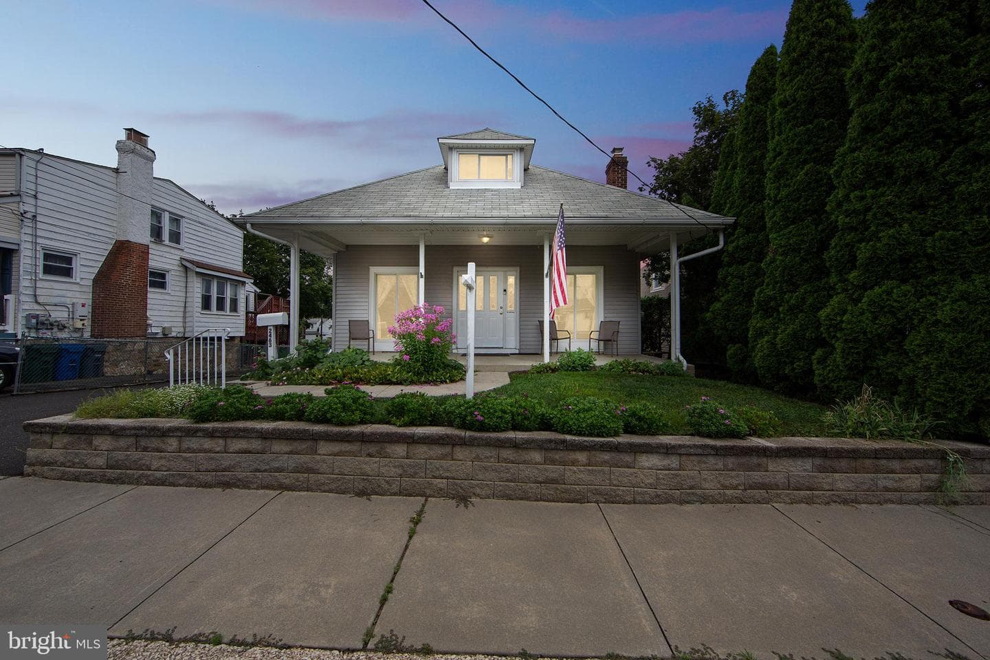 2463 Brookdale Avenue photo 1