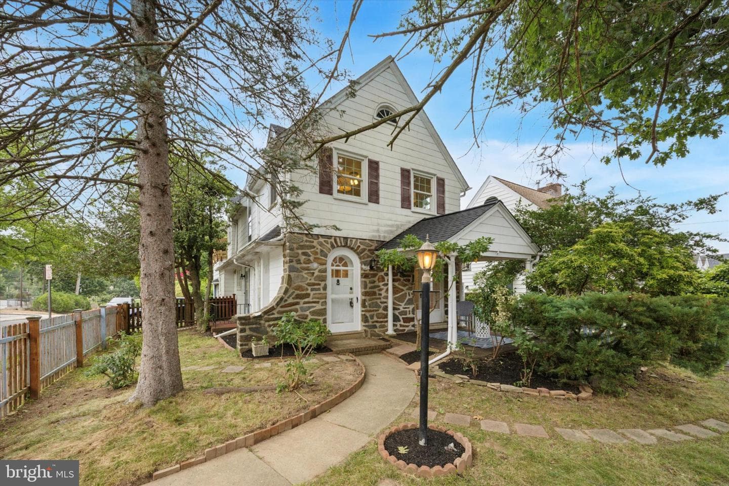 249 Rock Glen Road photo 1