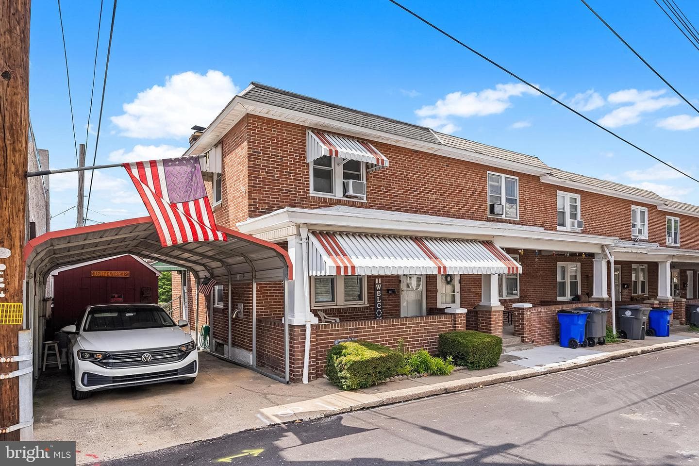 215 N Penn Street photo 1