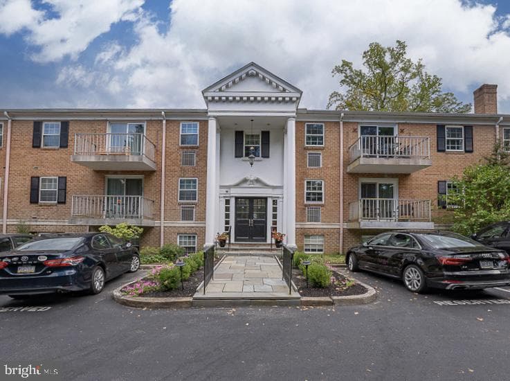 919 W Montgomery Avenue #2-5 photo 1