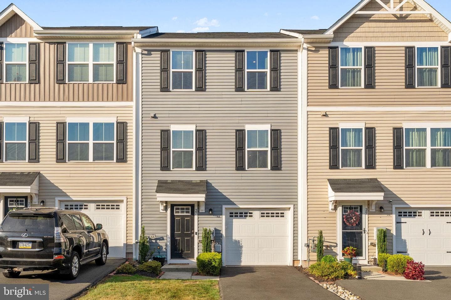 27 Foxwood Drive photo 1