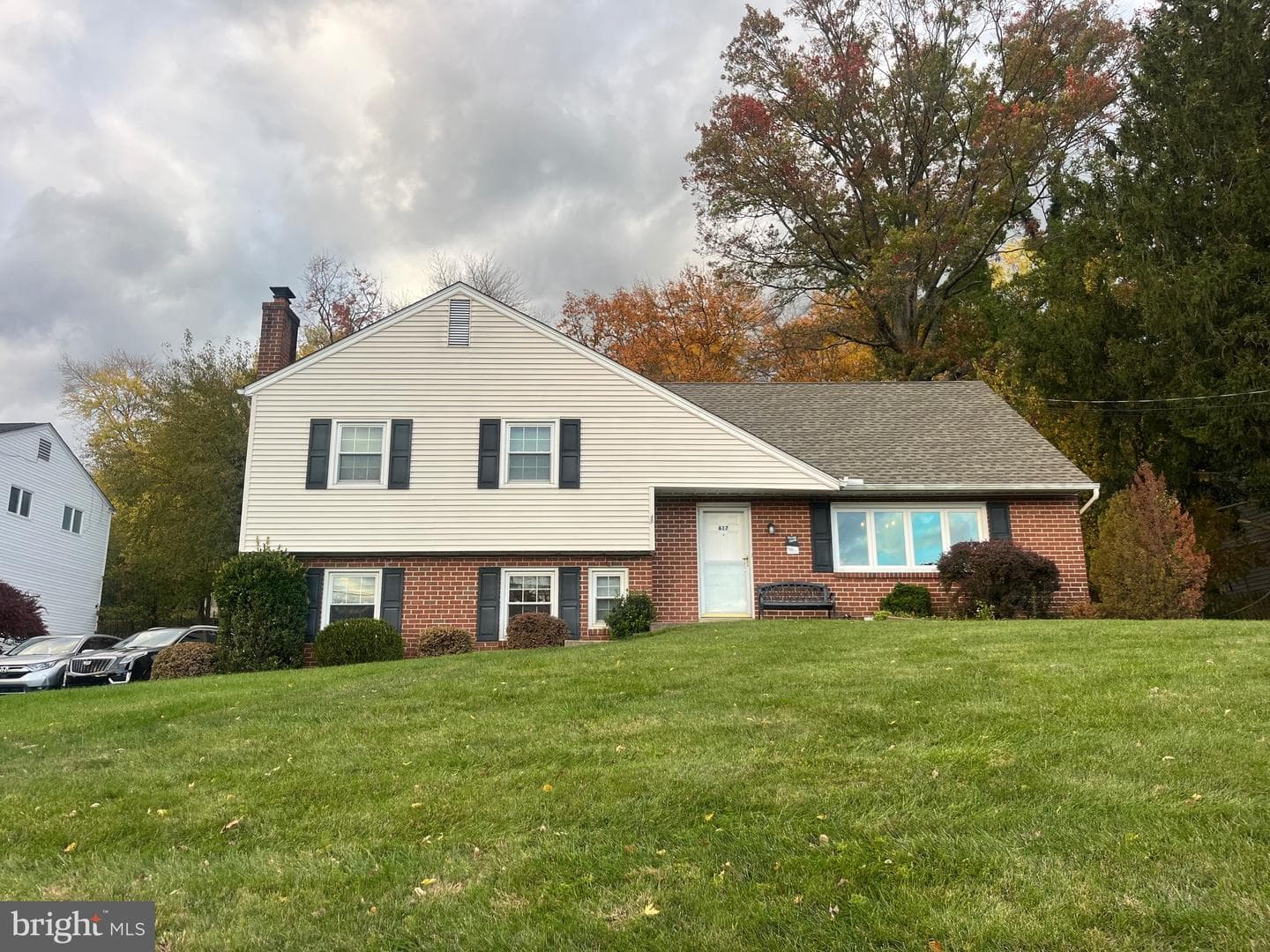 617 Meadowlark Road photo 1