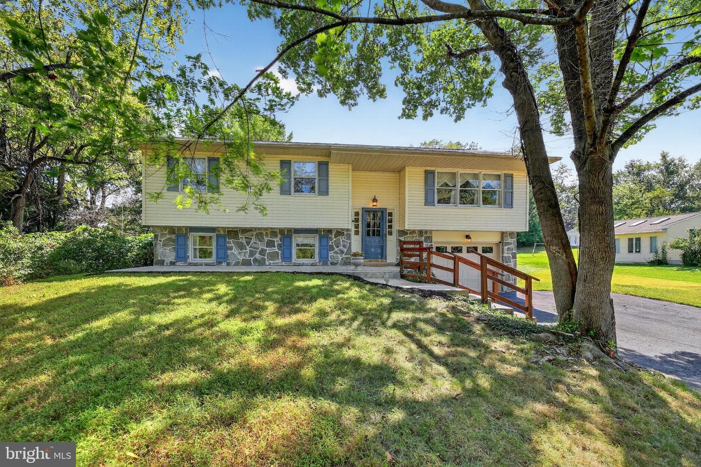 68 Oaklyn Avenue photo 1