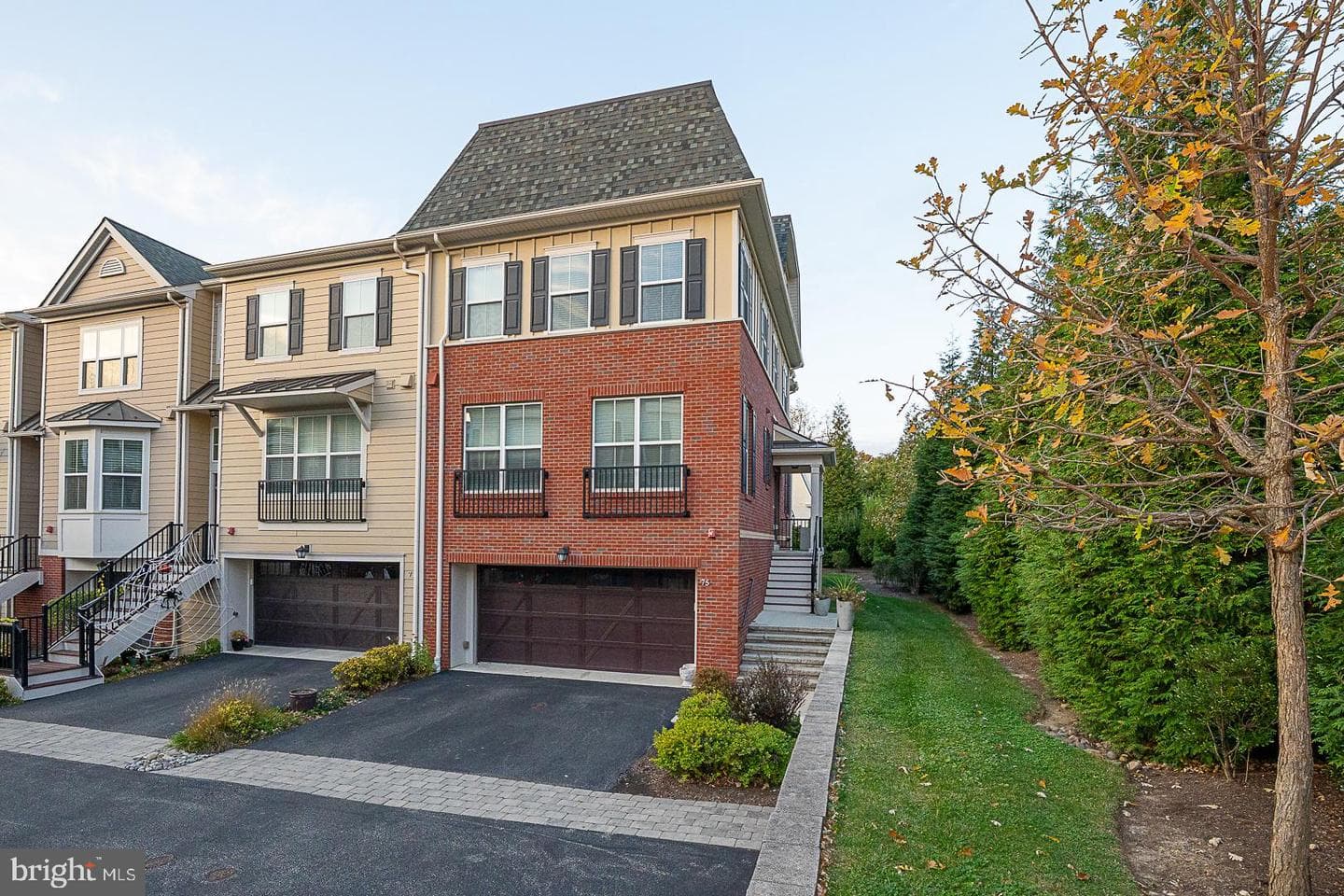75 S Merion Avenue photo 1