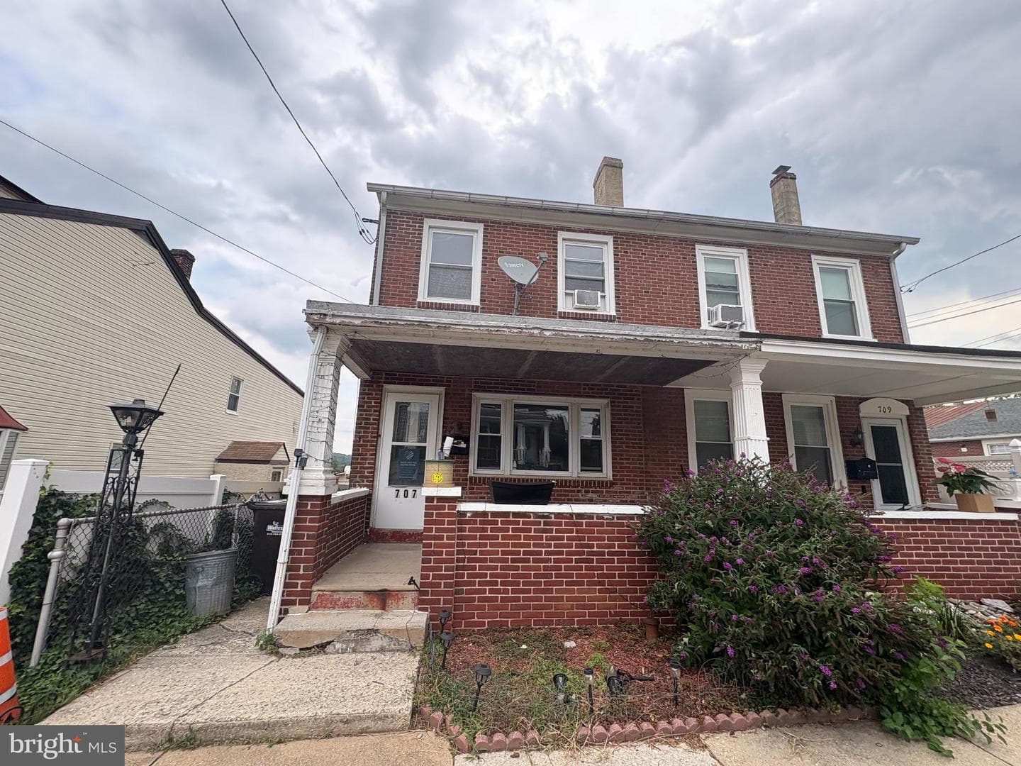 707 Tose Street photo 1