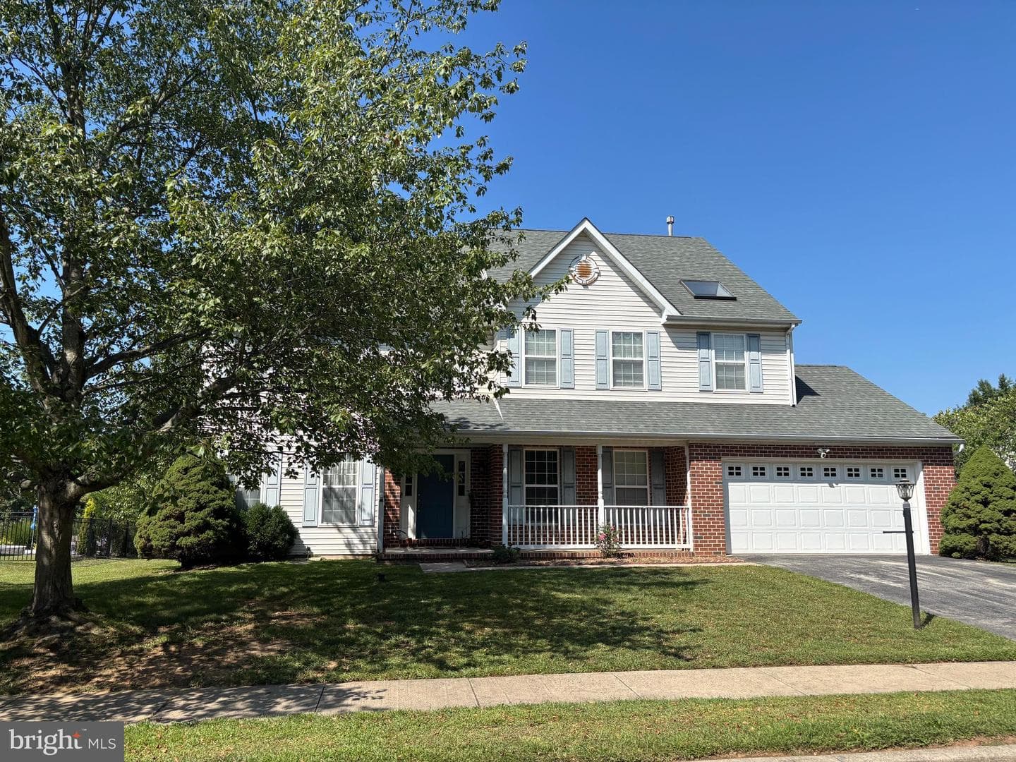 2807 Apple Valley Lane photo 1