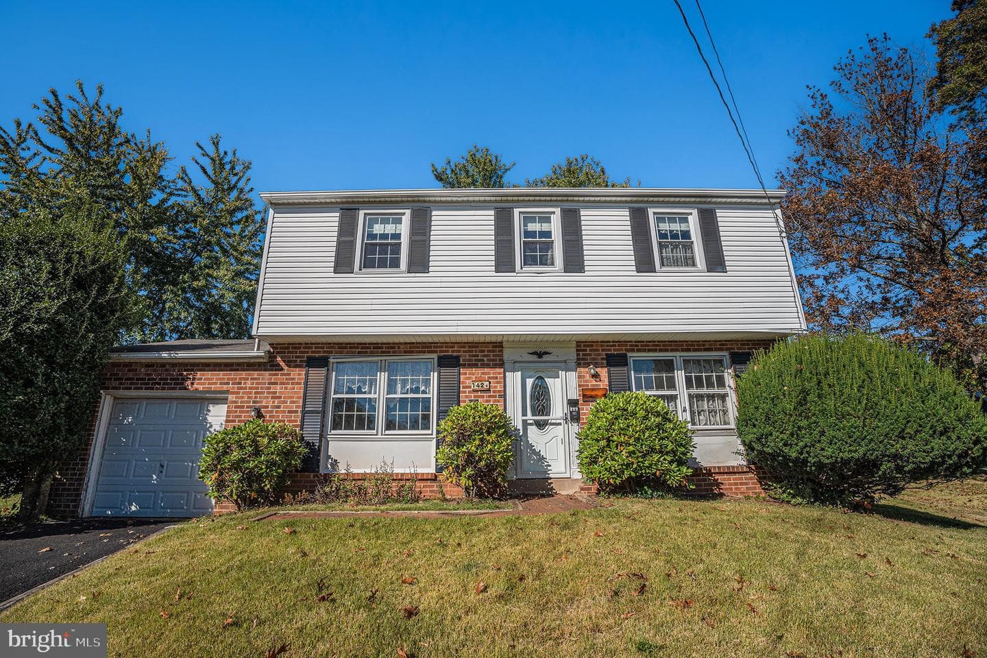 142 Orchard Lane photo 1