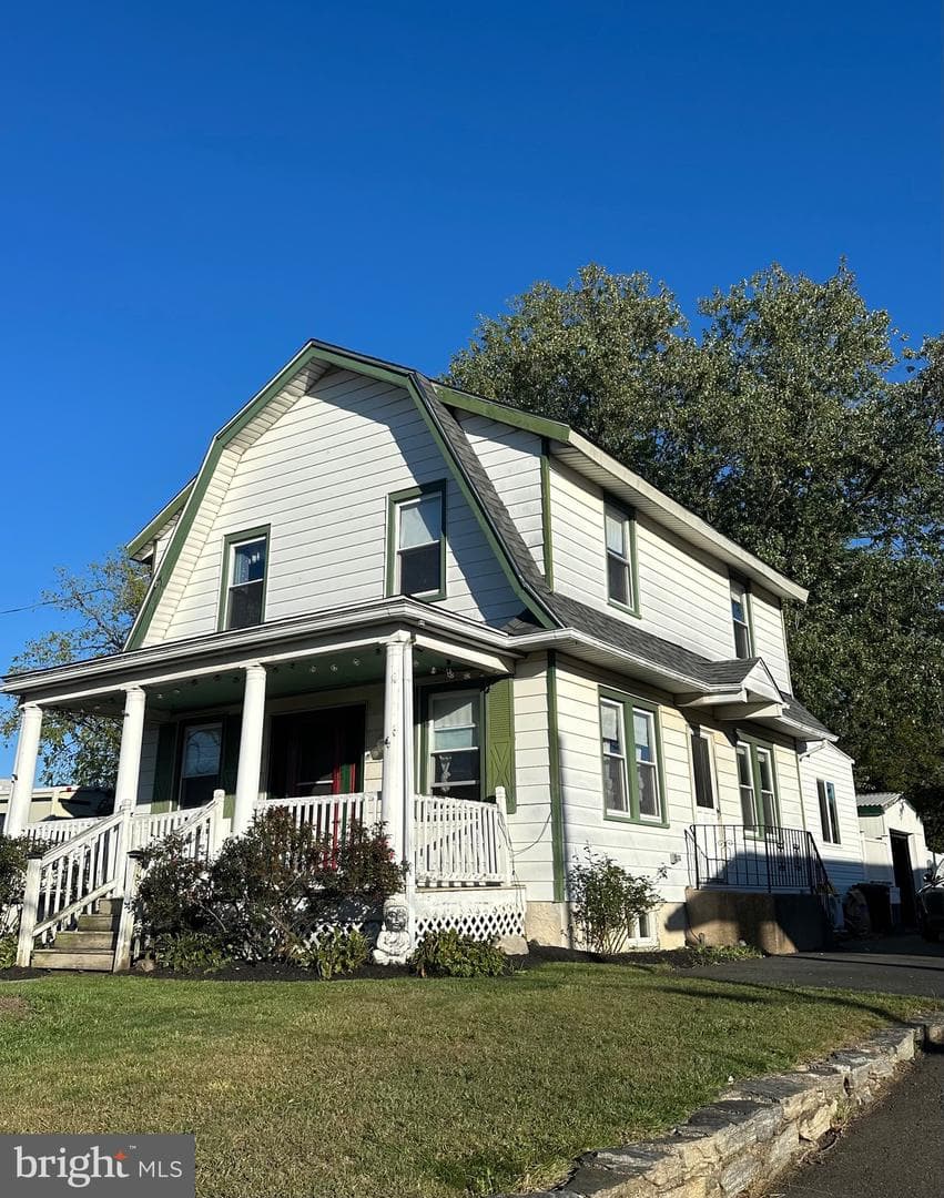 208 Jacksonville Road photo 1
