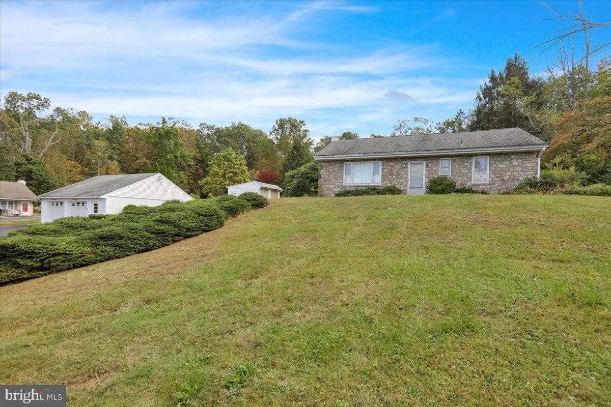 3769 Geryville Pike photo 1