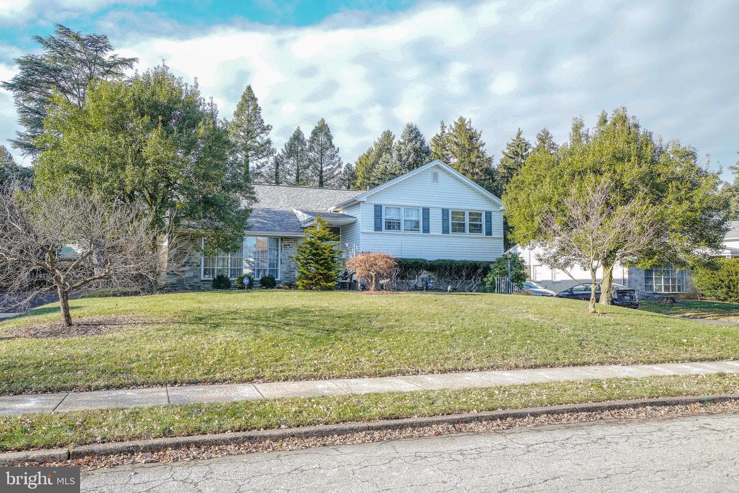 245 Barclay Circle