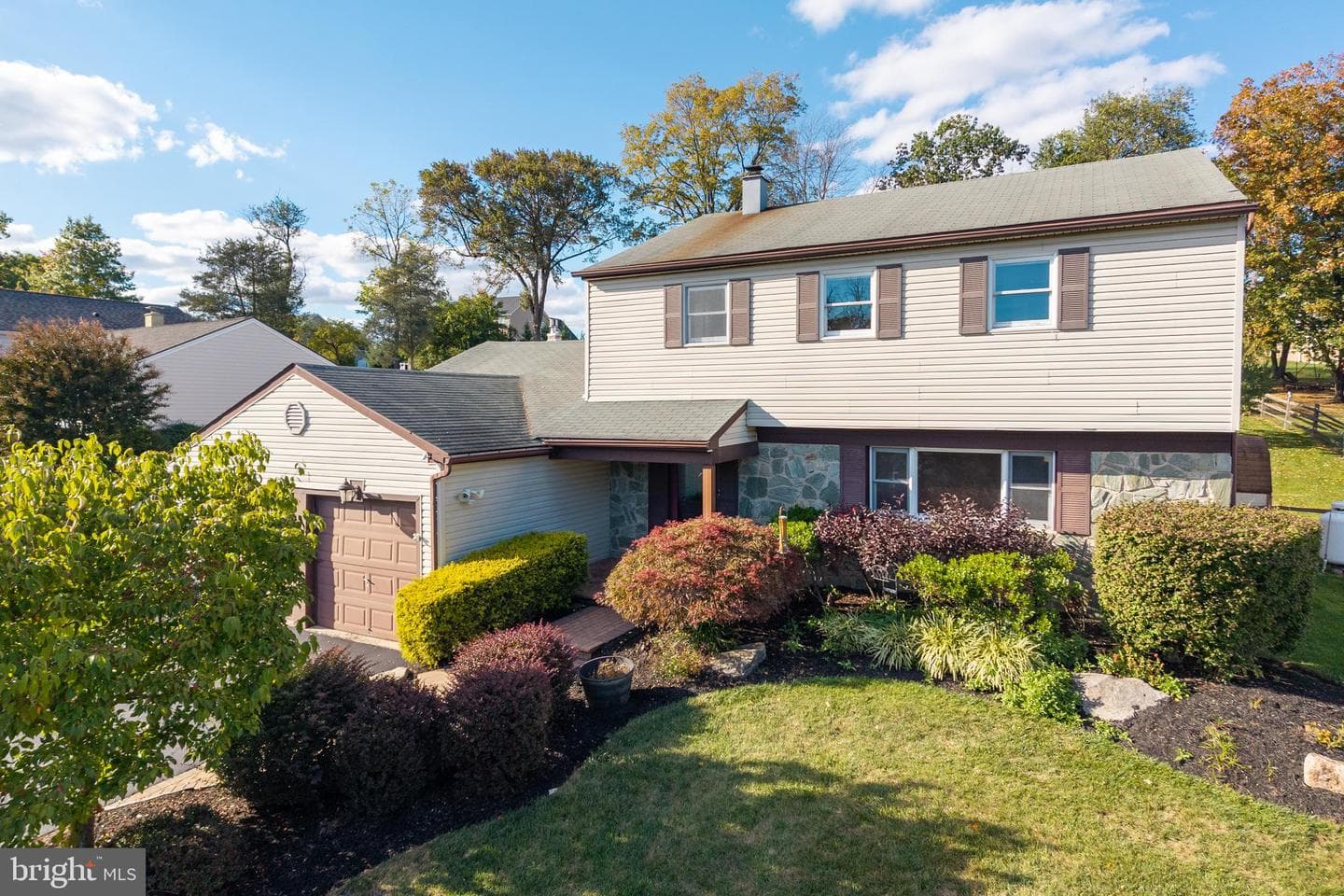 3771 Stoughton Road photo 1