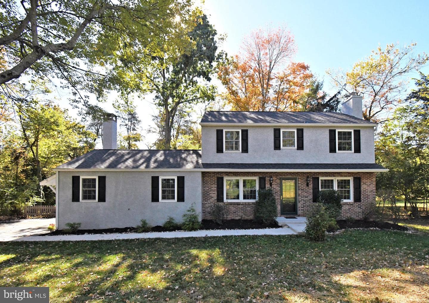 838 Store Road photo 1