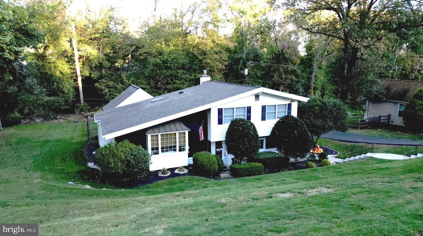 141 Greenwood Drive photo 1