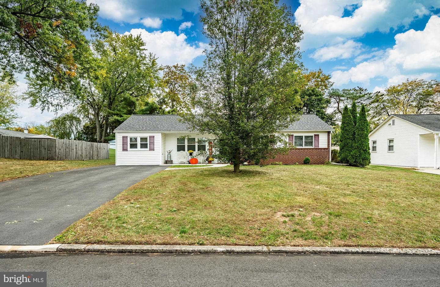 3154 Sycamore Lane photo 1