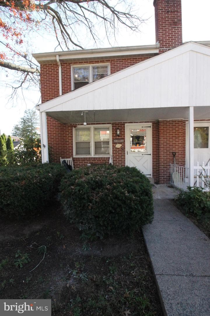114 Green Street photo 1