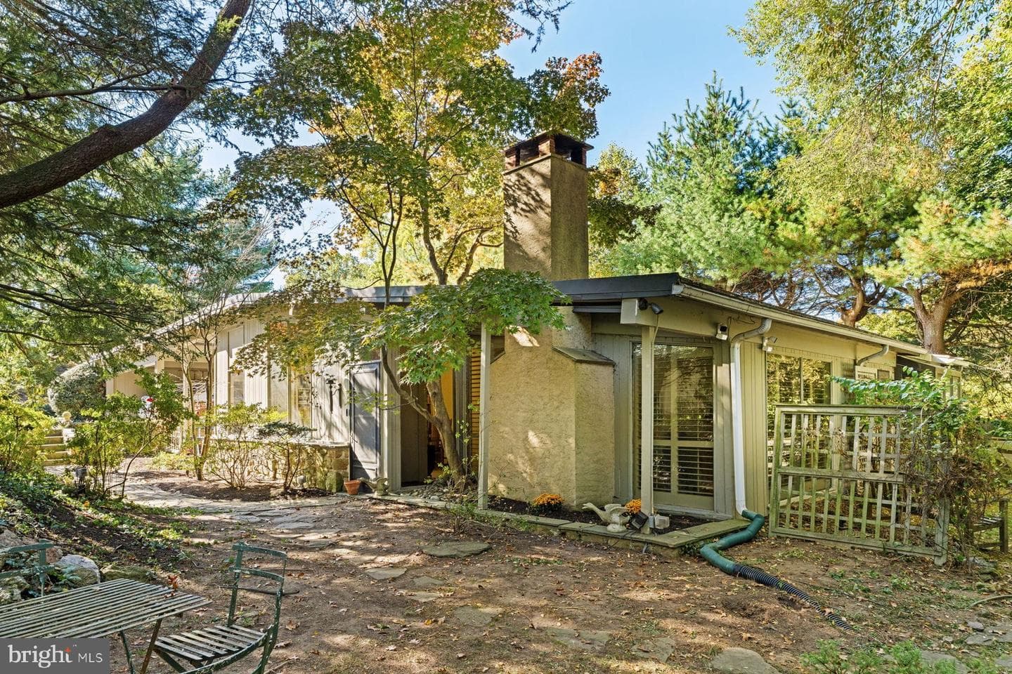 809 Church Road photo 1