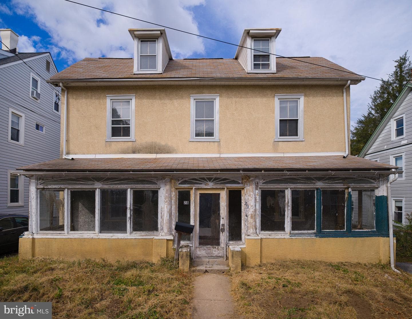28 S Warner Avenue photo 1