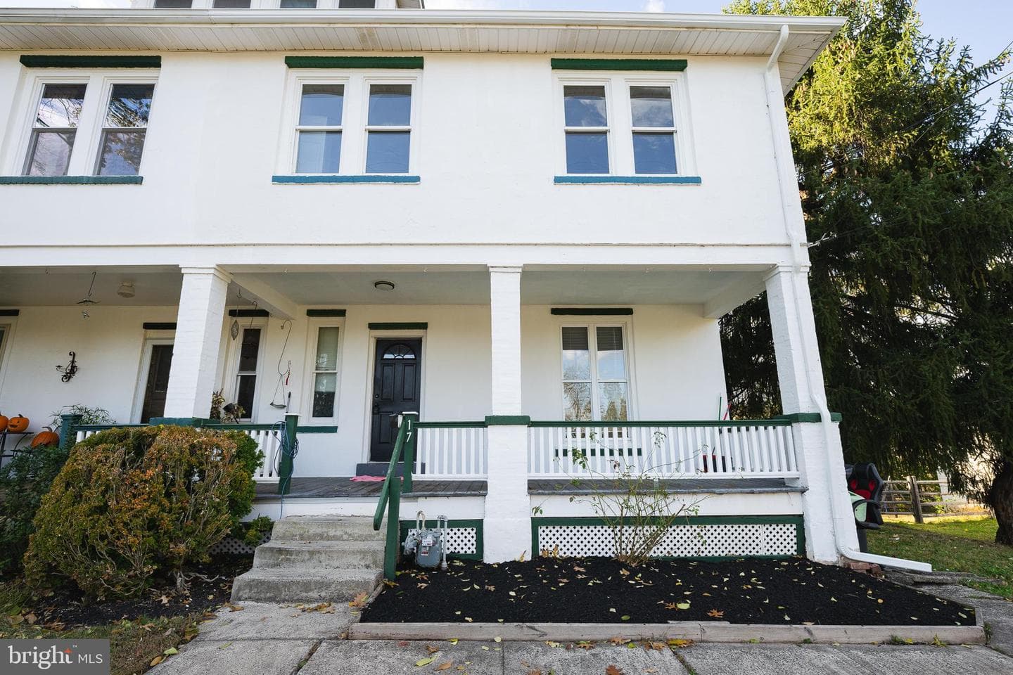 17 Clamer Avenue photo 1