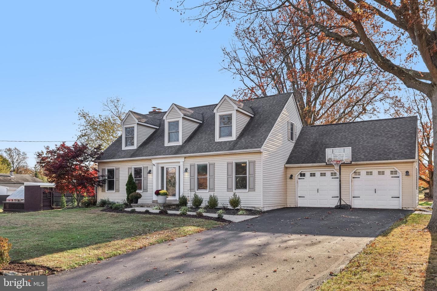 480 Bentwood Drive photo 1