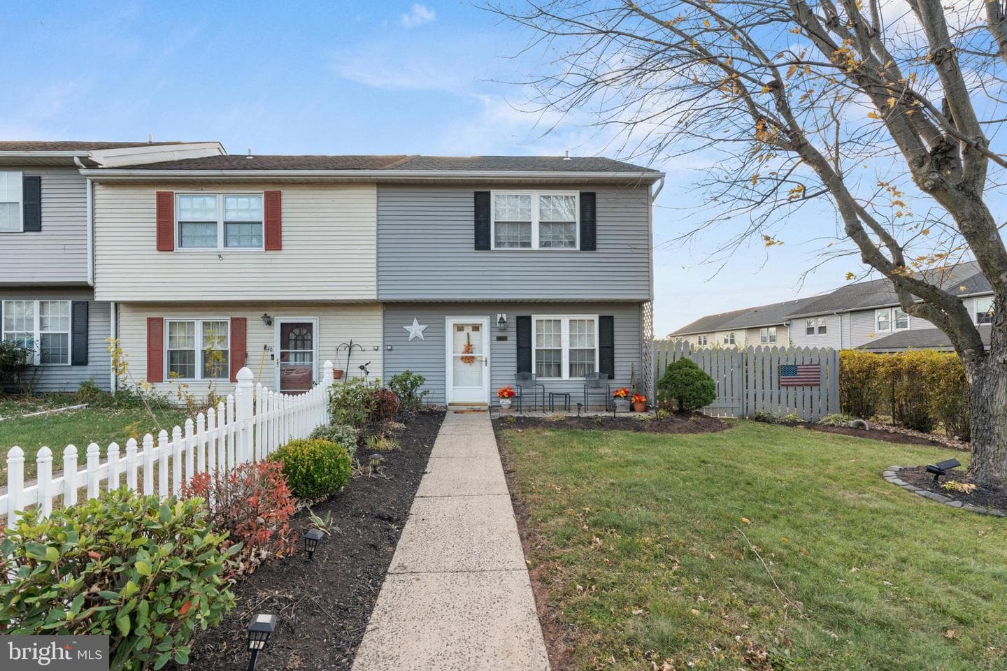 548 Blaker Drive photo 1
