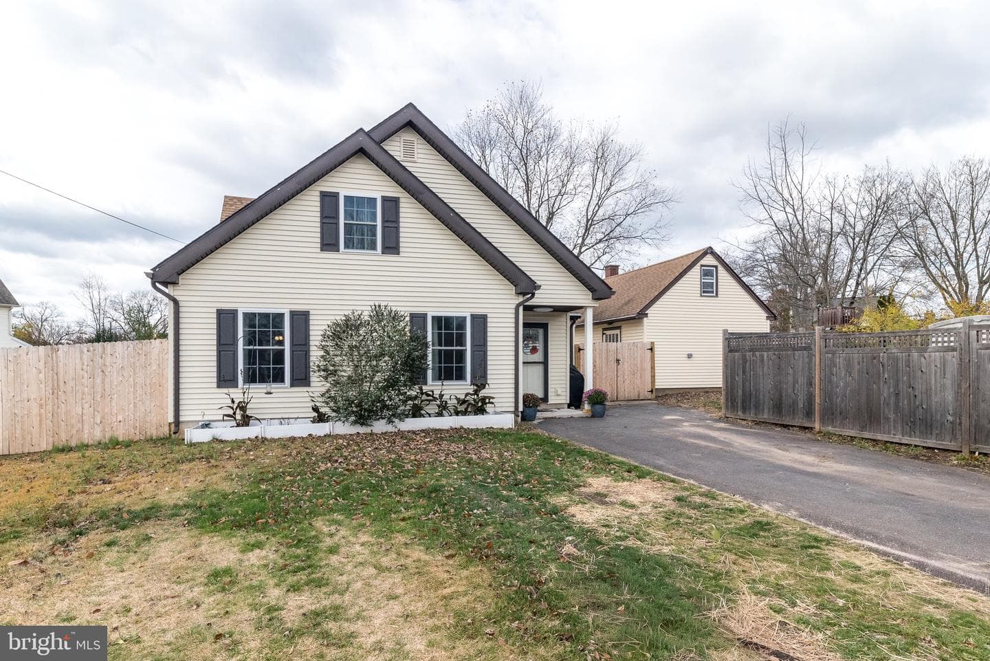 220 Pennbrook Avenue photo 1