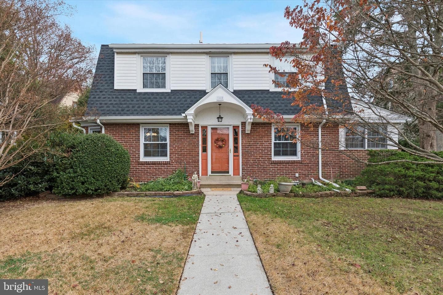 1642 Locust Street photo 1