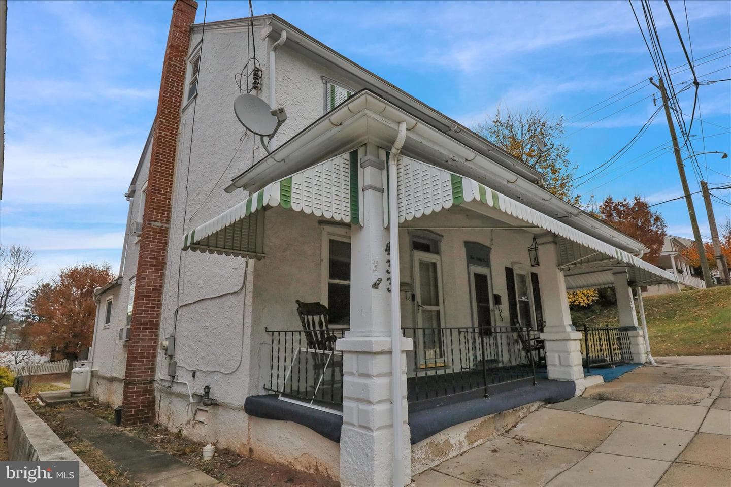 433 May Street photo 1