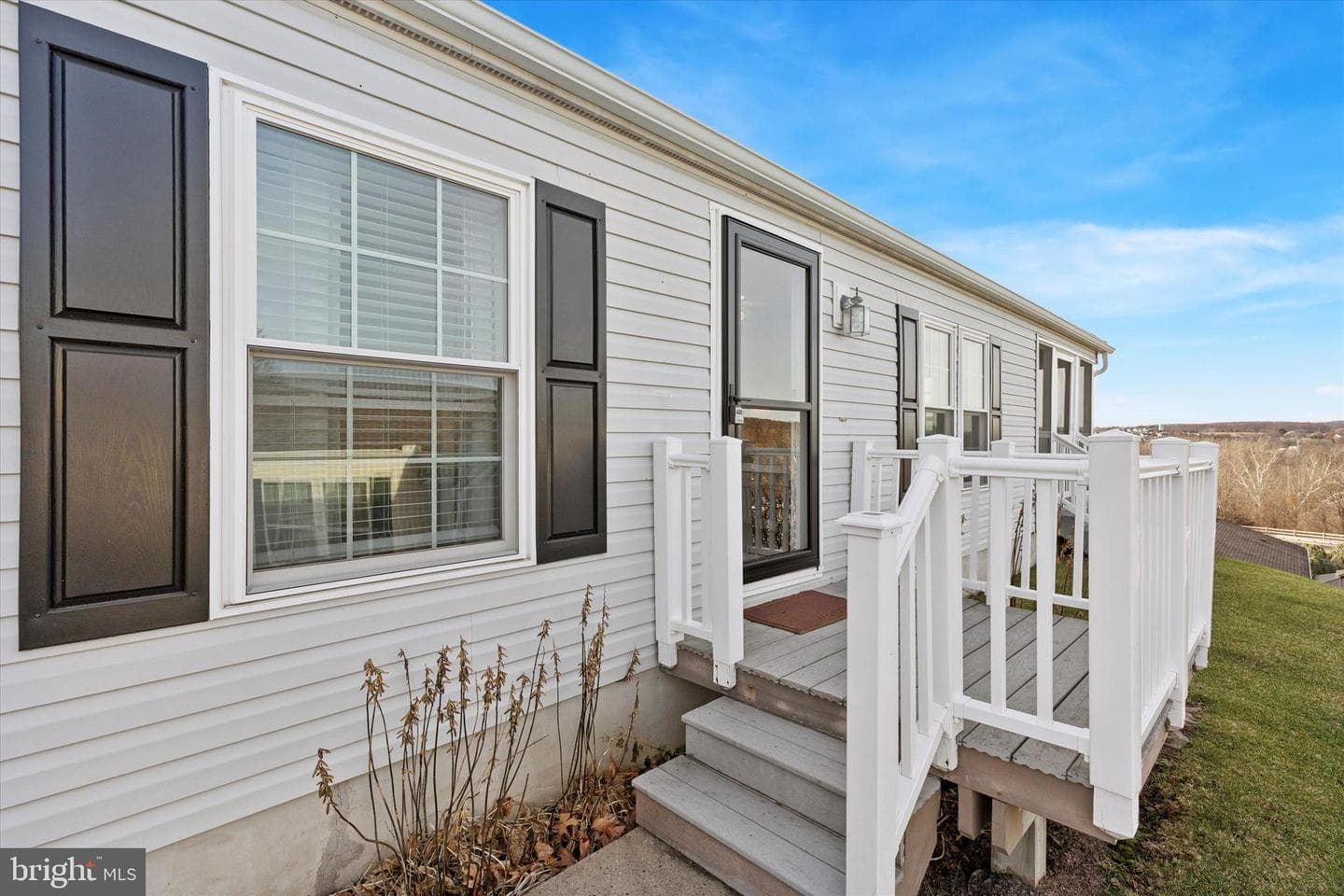 1077 Scenic View Drive photo 1
