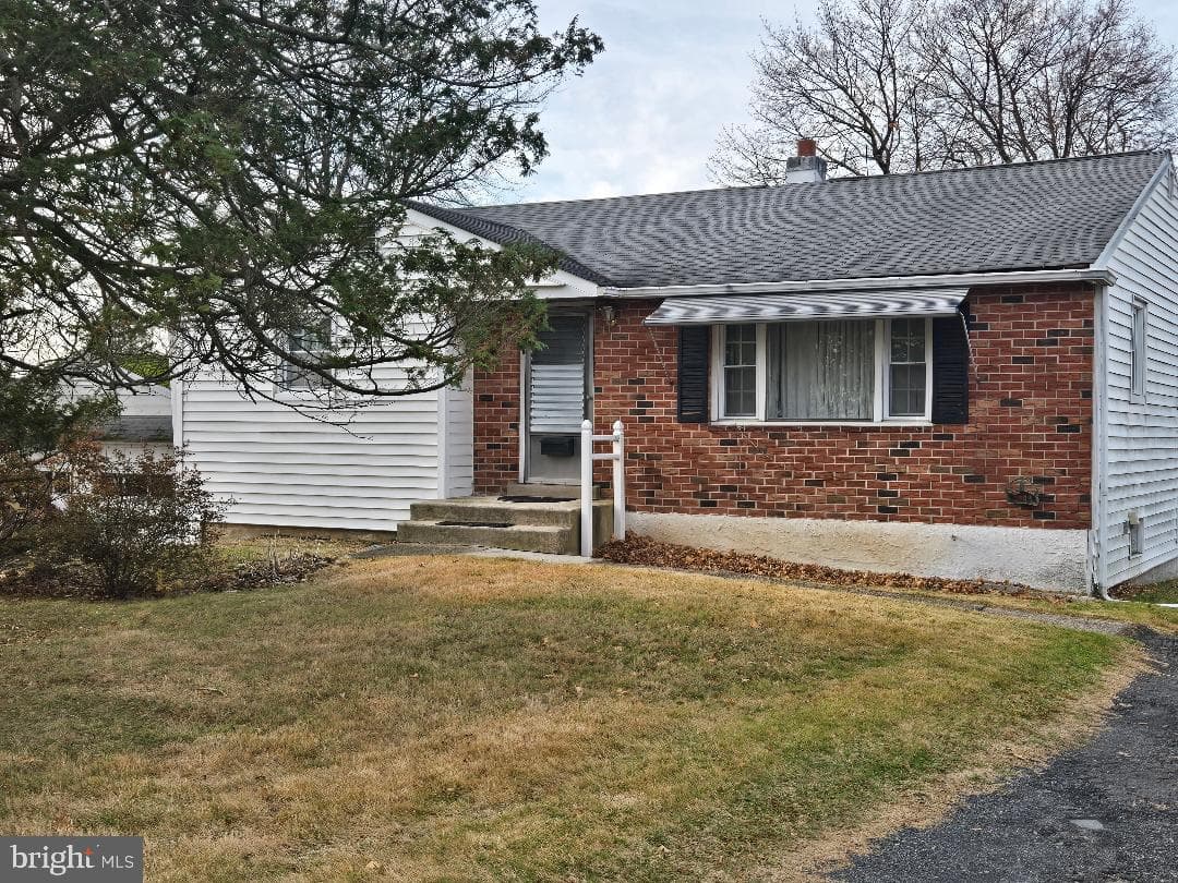 258 Garden Avenue photo 1