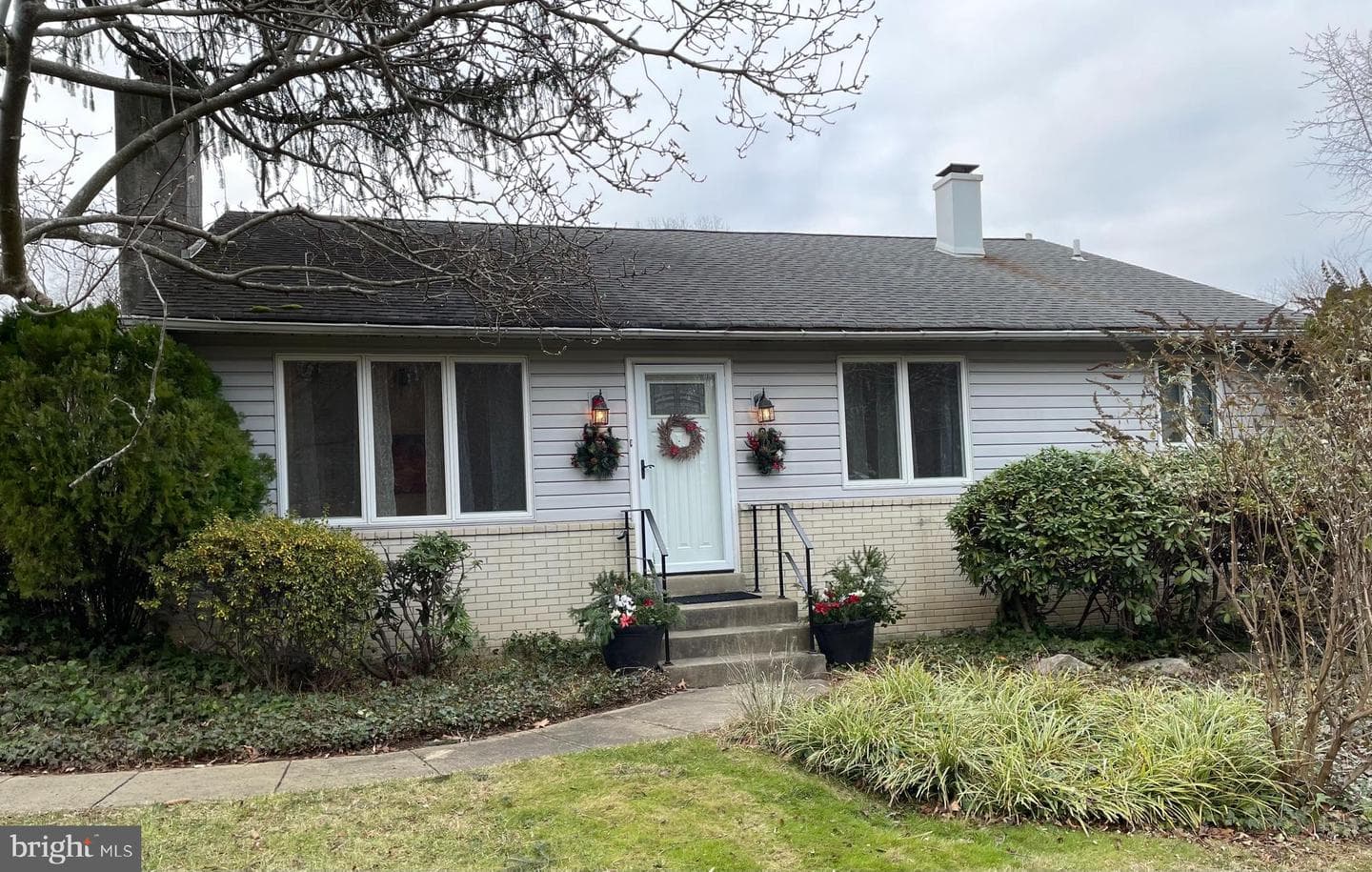 2400 Edge Hill Road photo 1