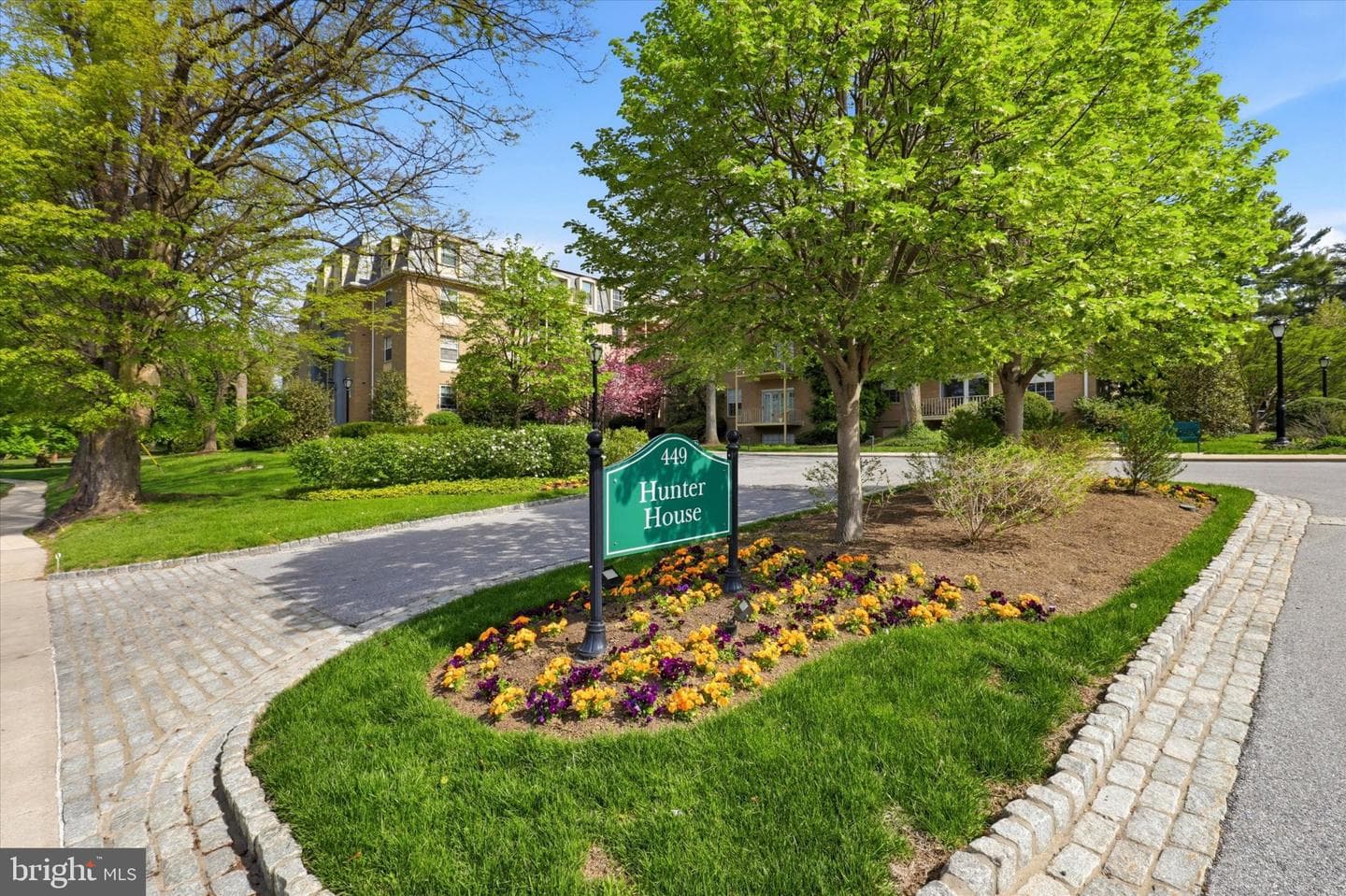 449 Montgomery Avenue #306