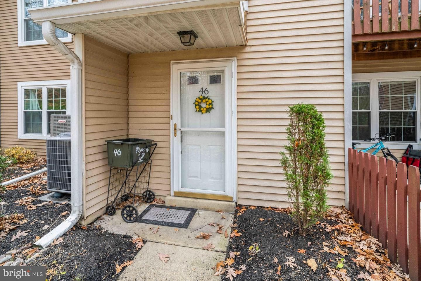 46 Woodbine Court photo 1