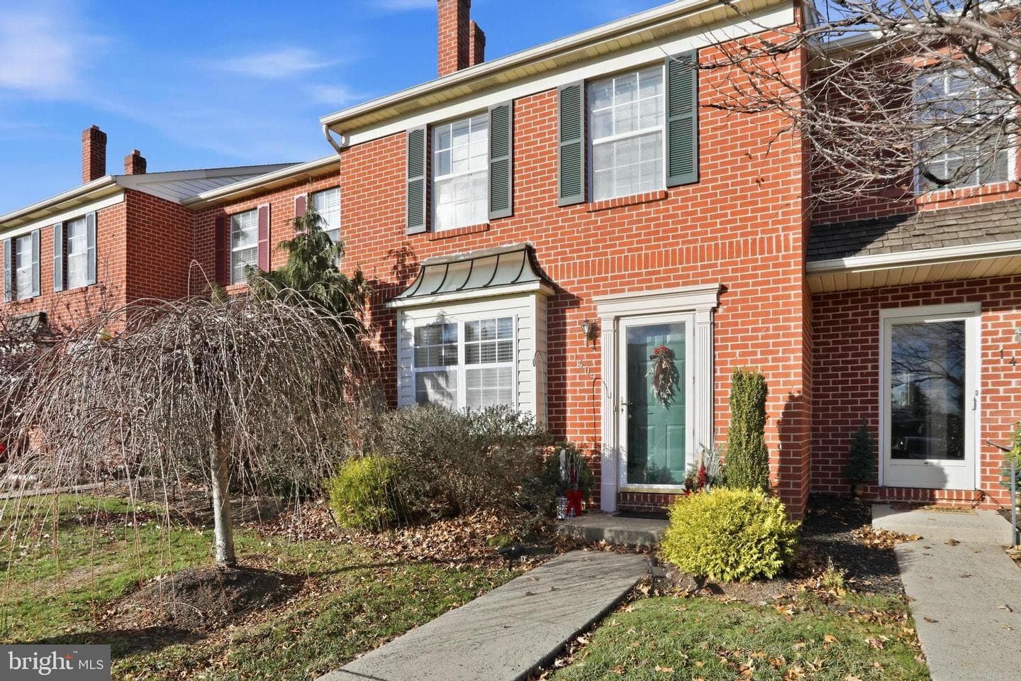 1405 Village Green Drive photo 1