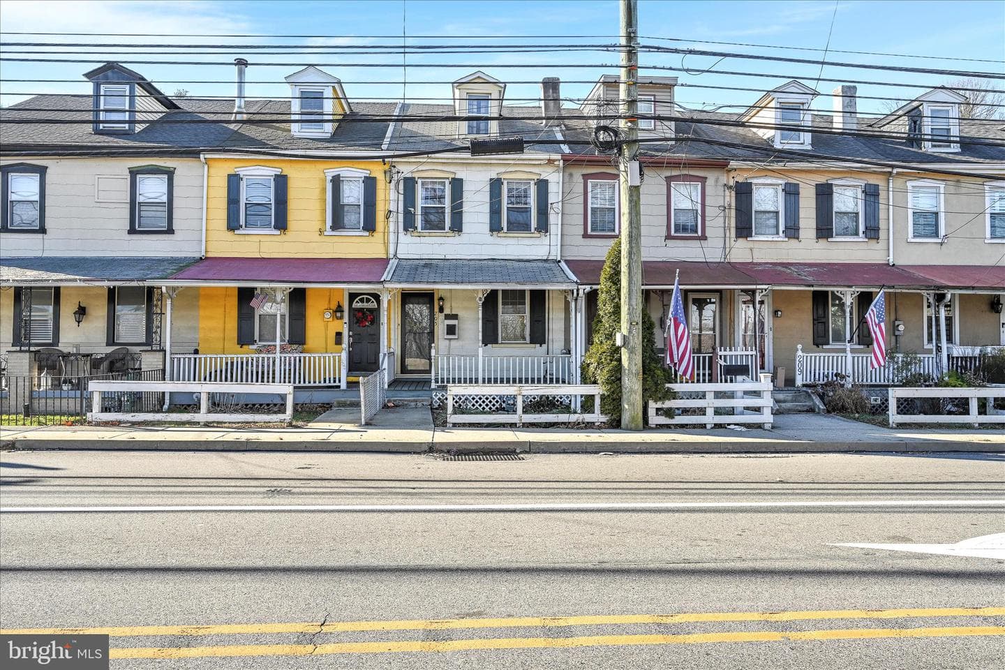 205 Front Street photo 1