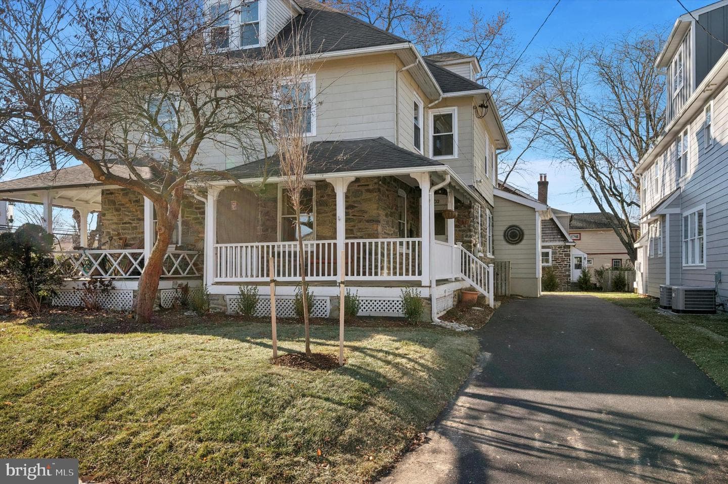 202 Dudley Avenue photo 1