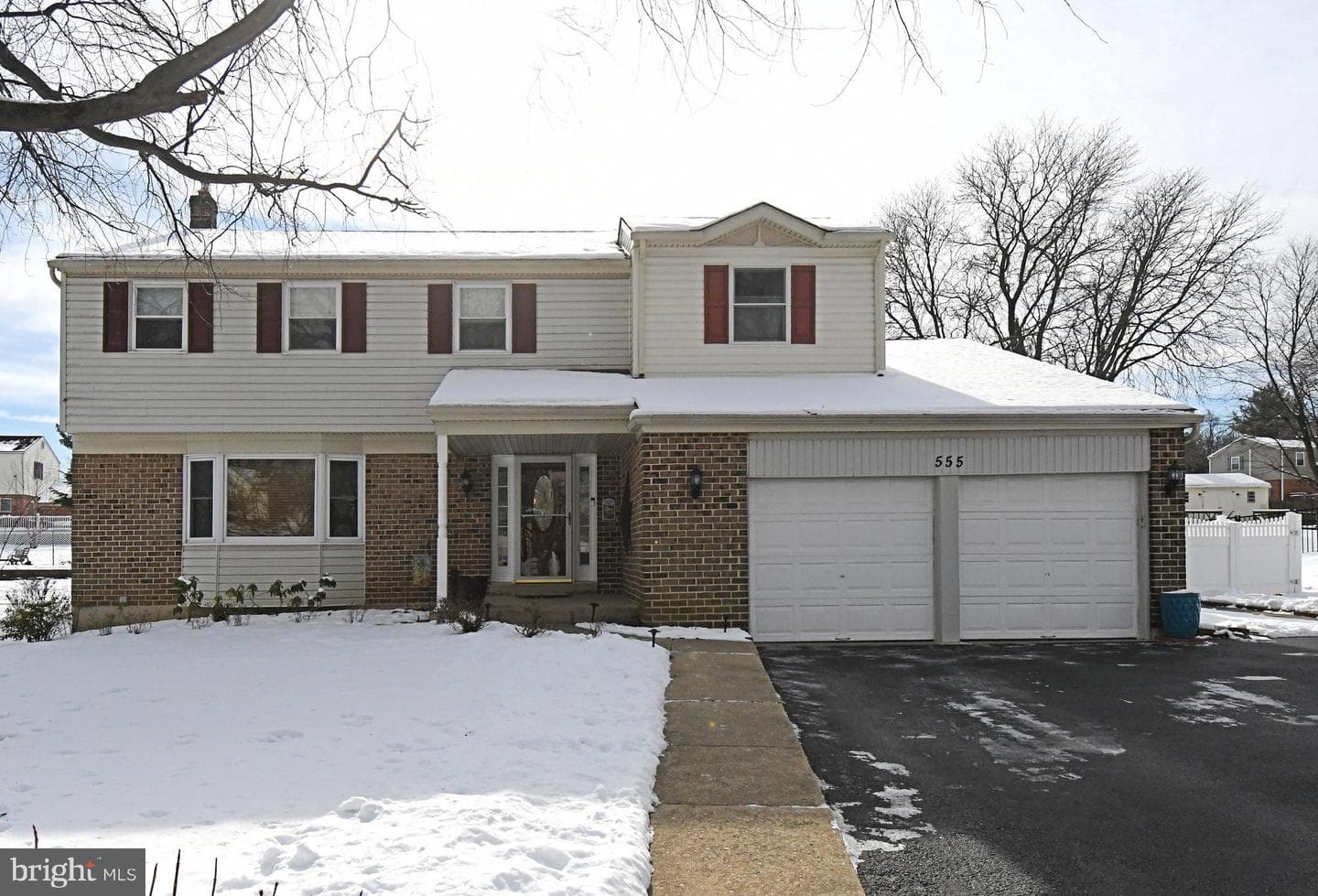 555 Saratoga Road photo 1