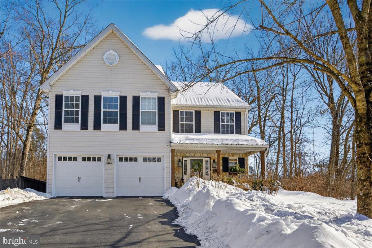 152 Ivy Lane photo 1