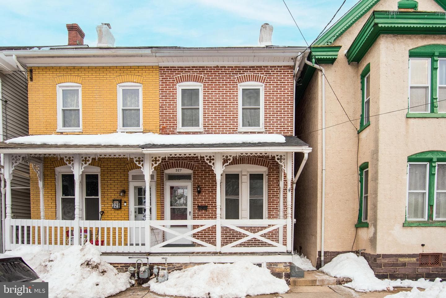 327 Jefferson Street photo 1