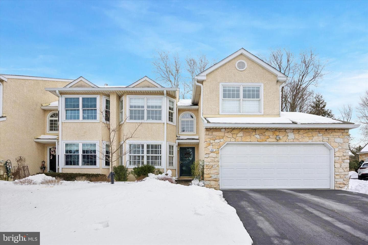 201 Crystal Court