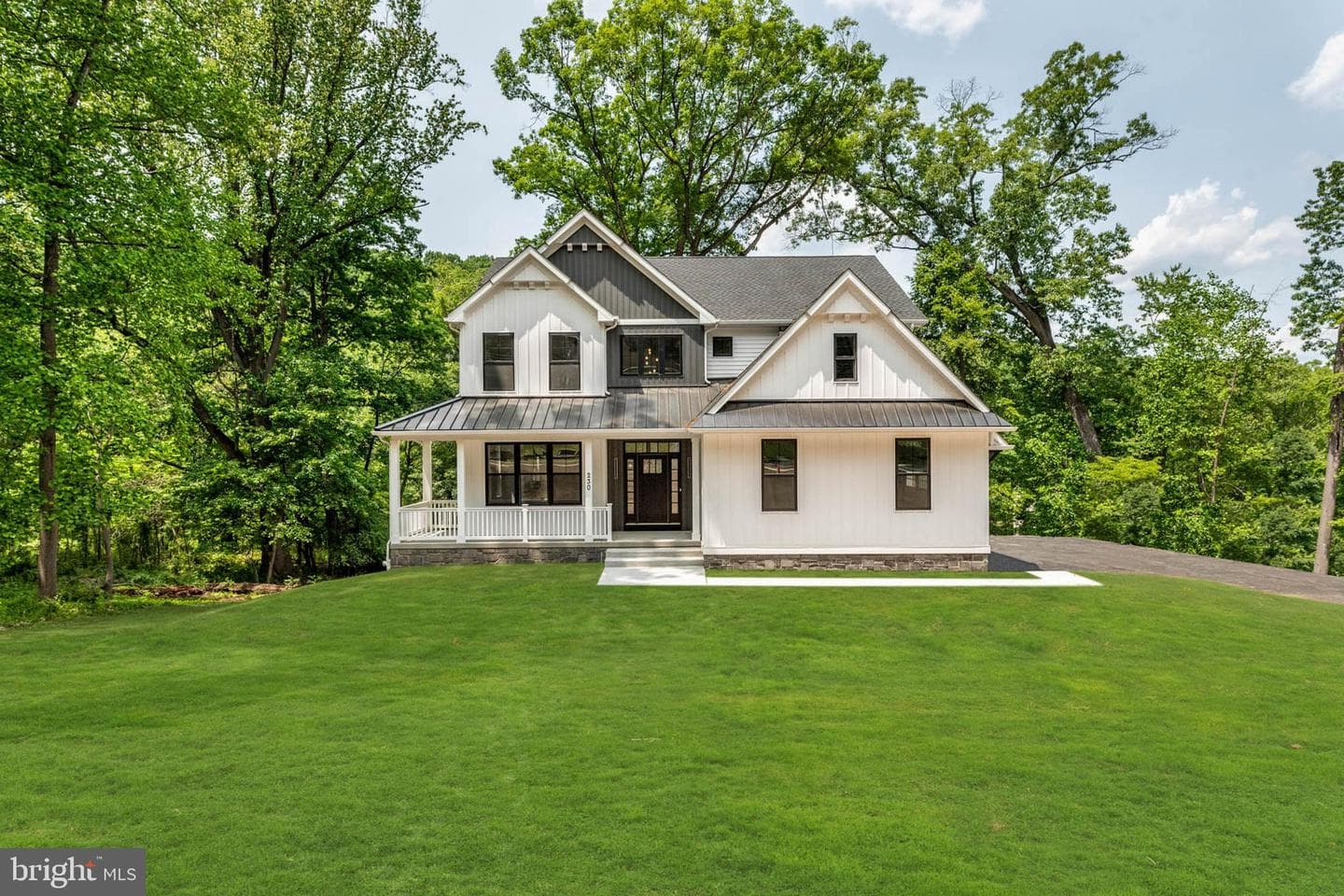 230 Arden Road photo 1