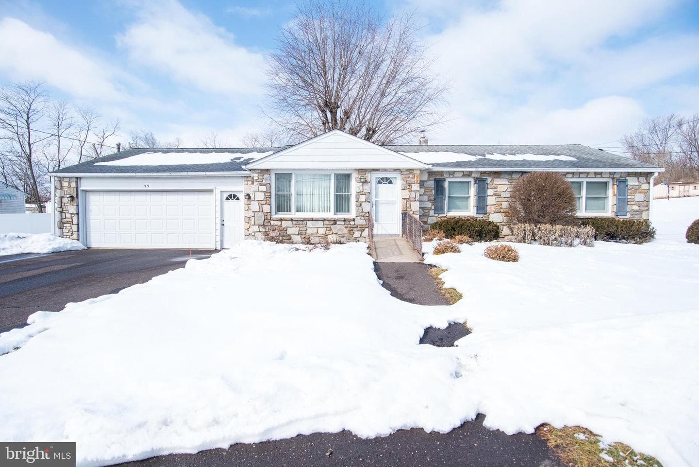 25 E Township Line Road photo 1