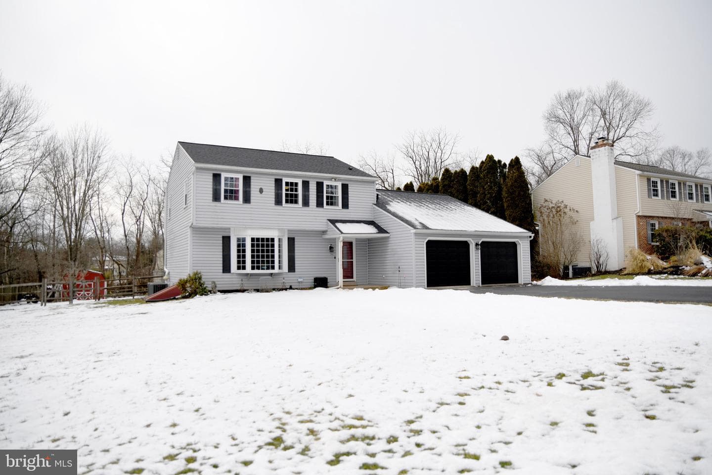 546 Locust Street photo 1